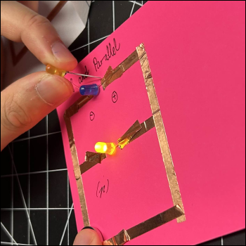 Attempted parallel circuit, one of the lights not working.